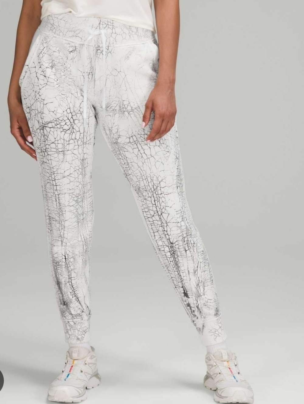 Lululemon Warm Down Jogger *7/8 LengthThread Dye White Black Sz 8